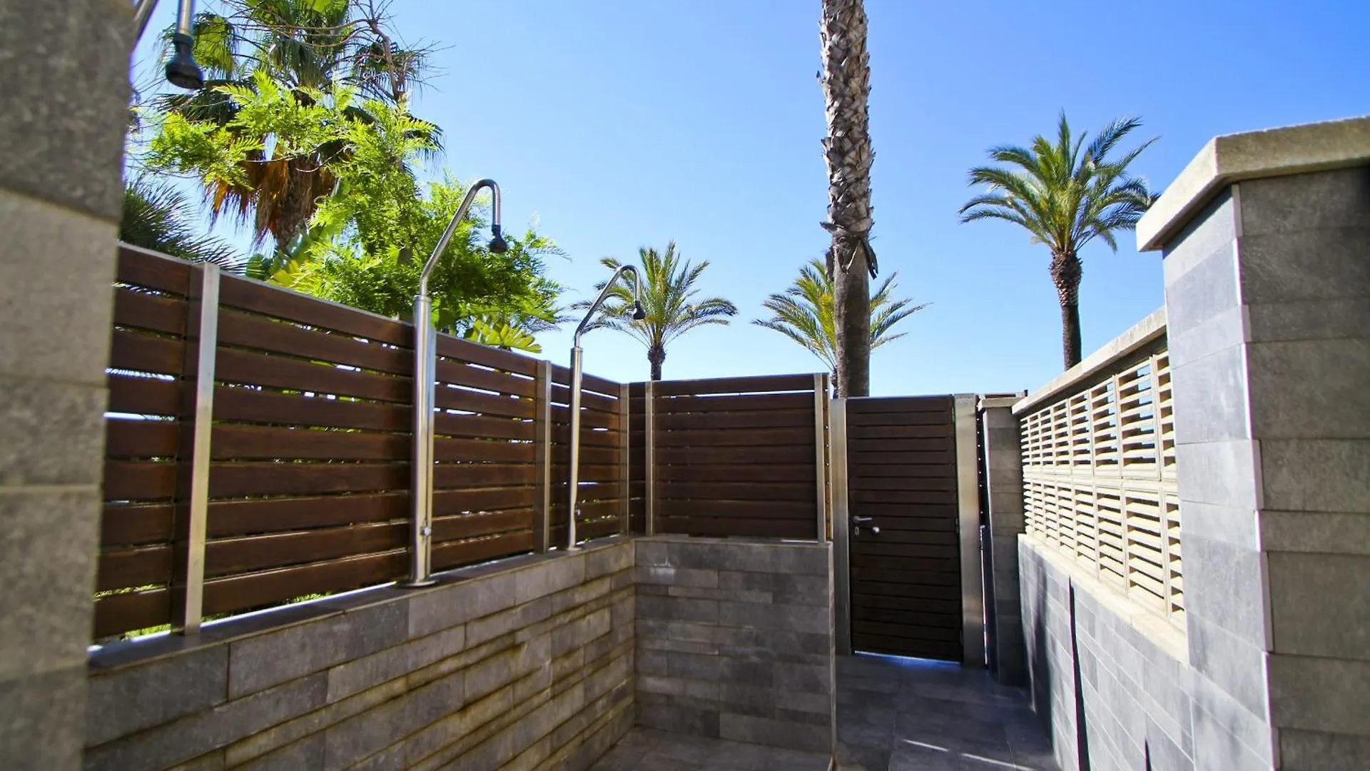 New Soluxe Only Families Planetcostadorada Apartment Salou Spain